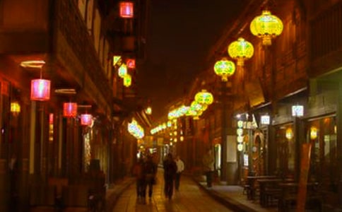 梦见和妈妈逛夜市