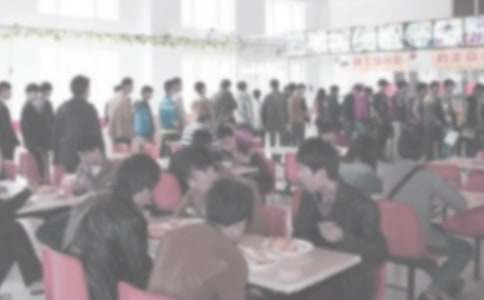 梦见自已在别人家吃饭