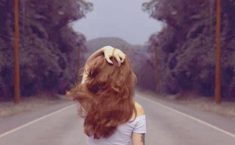 女性怀孕期时，如何面对？